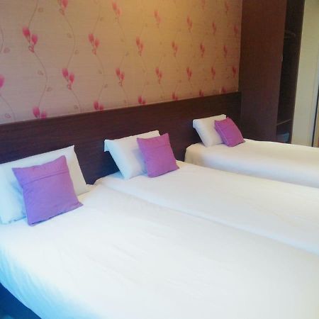 Remember Hotel Bukit Gambir Экстерьер фото