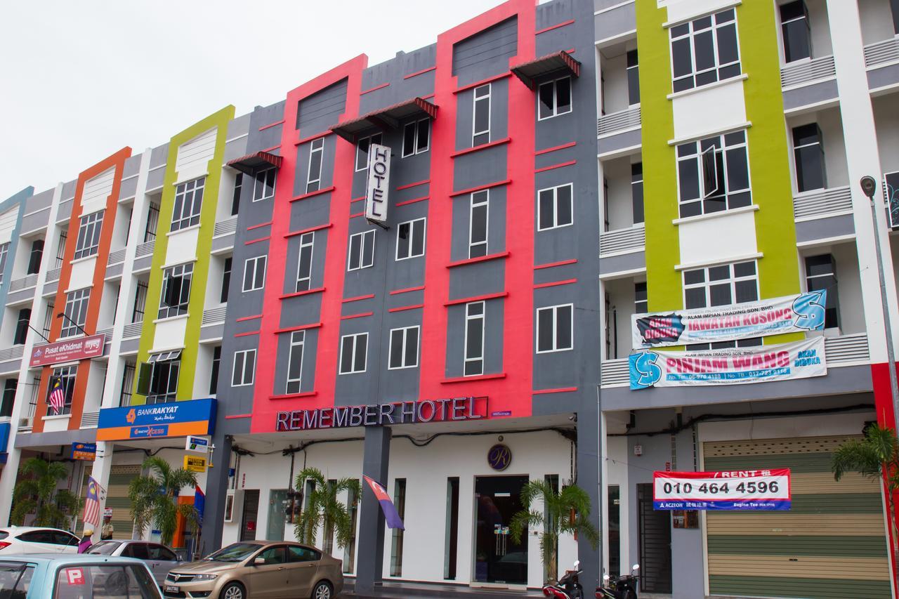 Remember Hotel Bukit Gambir Экстерьер фото