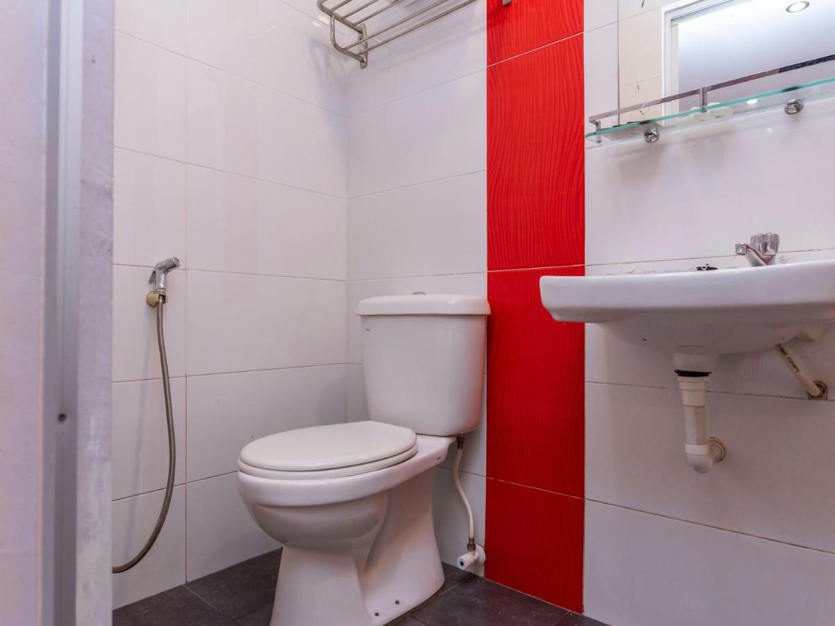 Remember Hotel Bukit Gambir Экстерьер фото