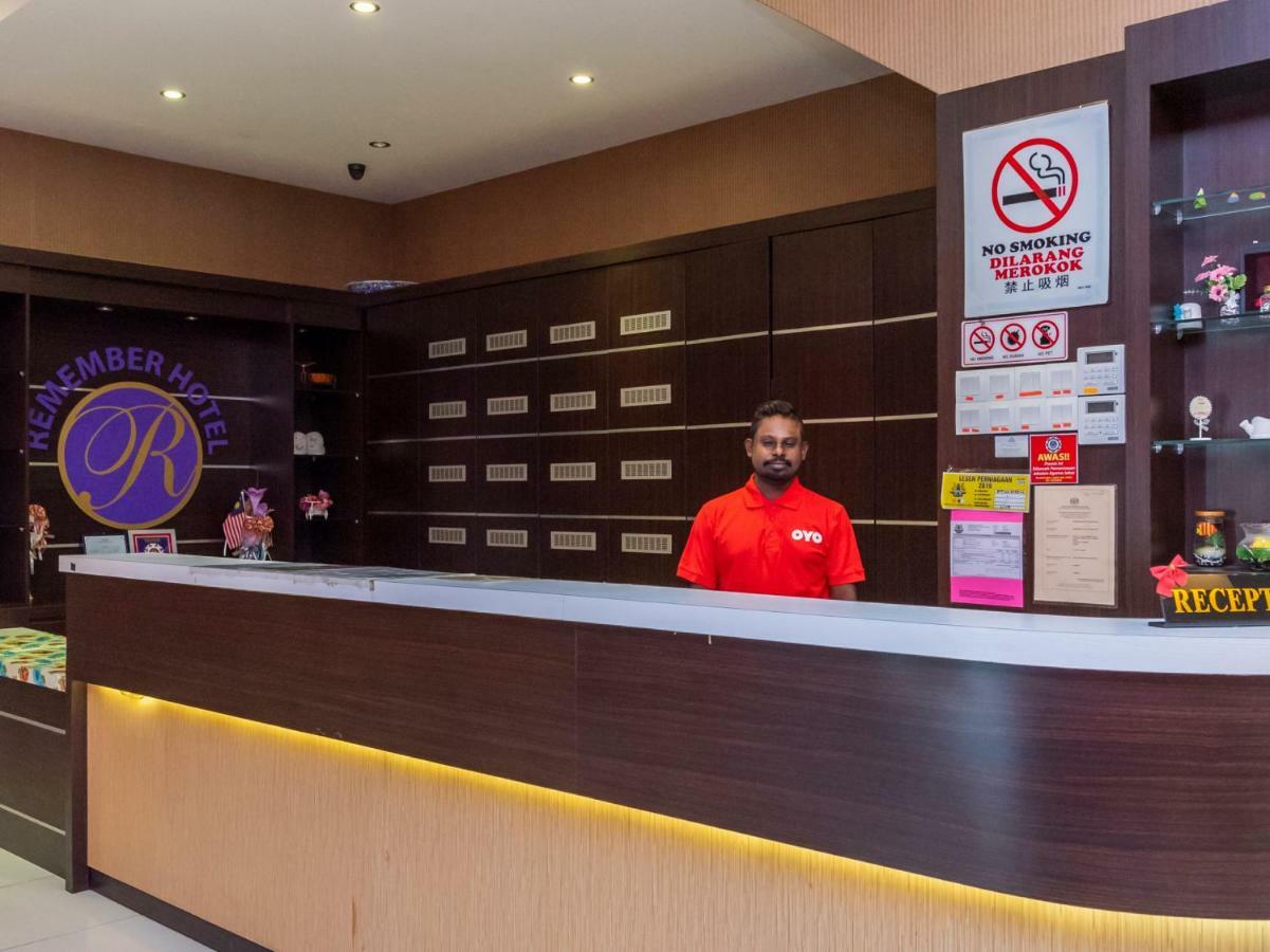 Remember Hotel Bukit Gambir Экстерьер фото