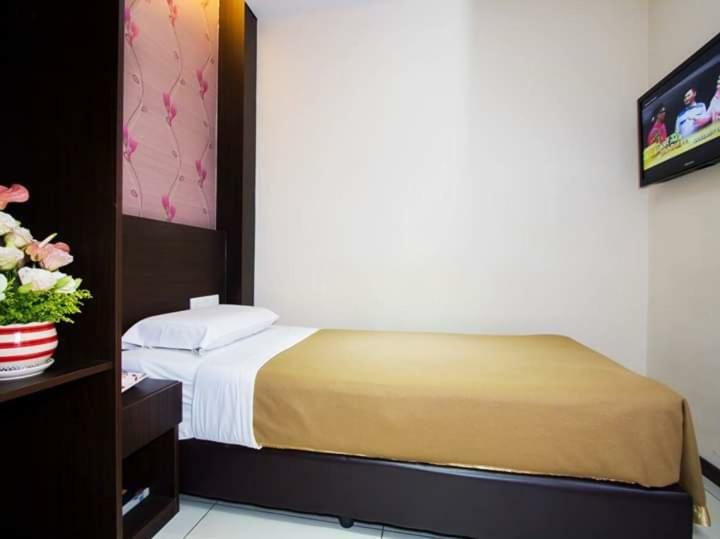 Remember Hotel Bukit Gambir Экстерьер фото