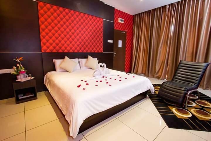 Remember Hotel Bukit Gambir Экстерьер фото